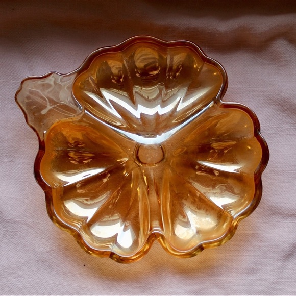 (2pc) Antique 1930s Jeanette Carnival Glass 3-Leaf Clover Trinket Dishes - Picture 3 of 12